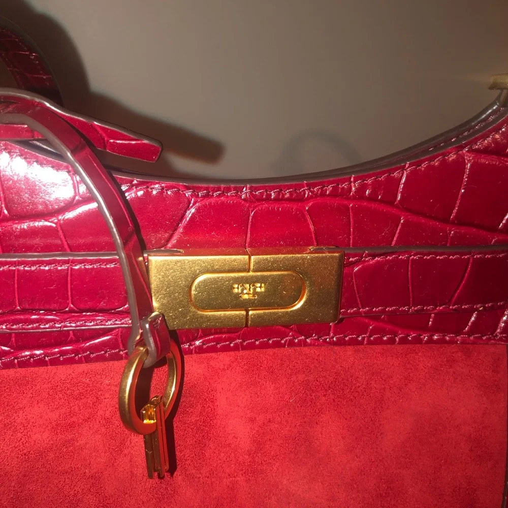 Tory Burch Red Croc-Embossed Crossbody Bag - Picture 4 of 4